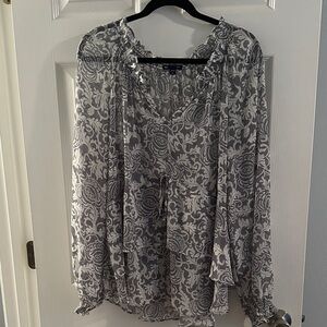 GAP Gray Floral Women's Blouse